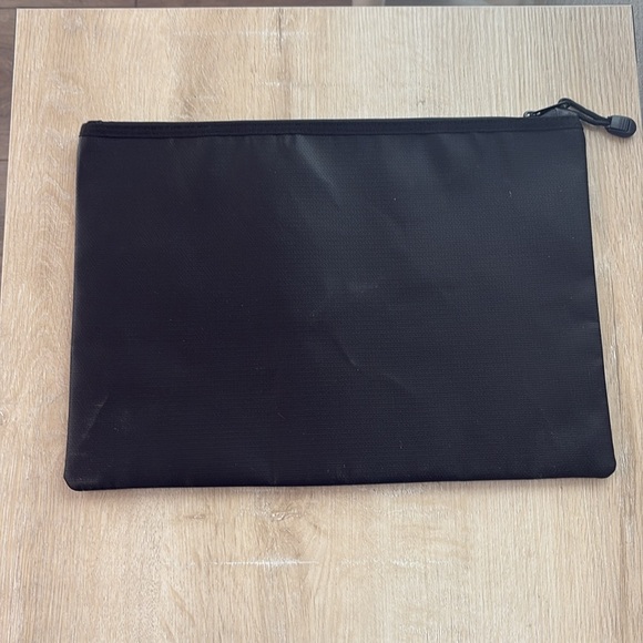 JUNDUN Fireproof Document Bags,14.2”x 10.0”Waterproof and Fireproof Money safe - Picture 2 of 3